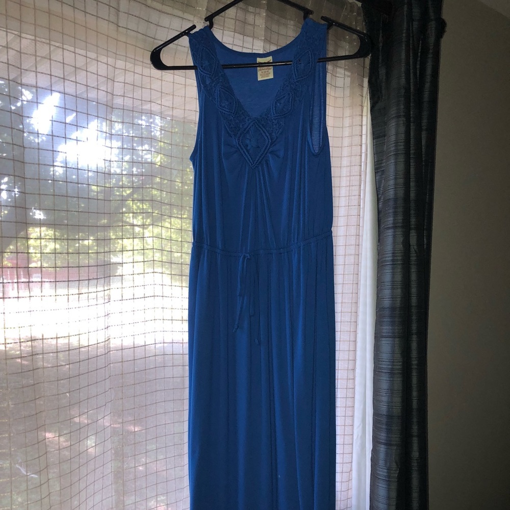 Beautiful dress!